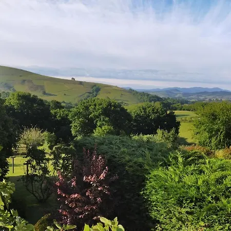 Au Coeur Du Pays Basque Entre Et Montagne