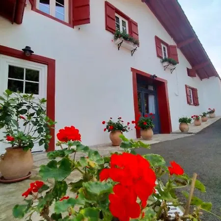 Holiday home Au Coeur Du Pays Basque Entre Et Montagne *